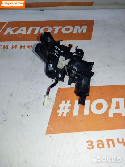 Замок крышки багажника Mazda 3 BK рест. 2008