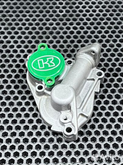 Крышка помпы Kawasaki KX 250F 2010-2011