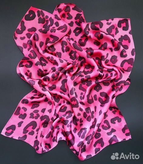 Платок Розовый леопард шелк натуральный