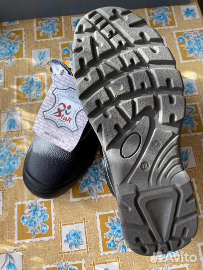 Ботинки с металлоподноском