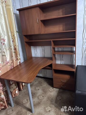 Компьютерный стол