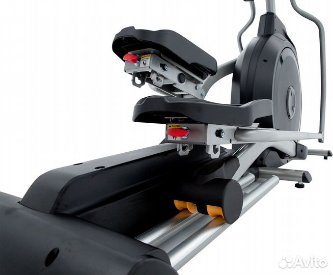 Эллиптический тренажер Spirit Fitness XE395