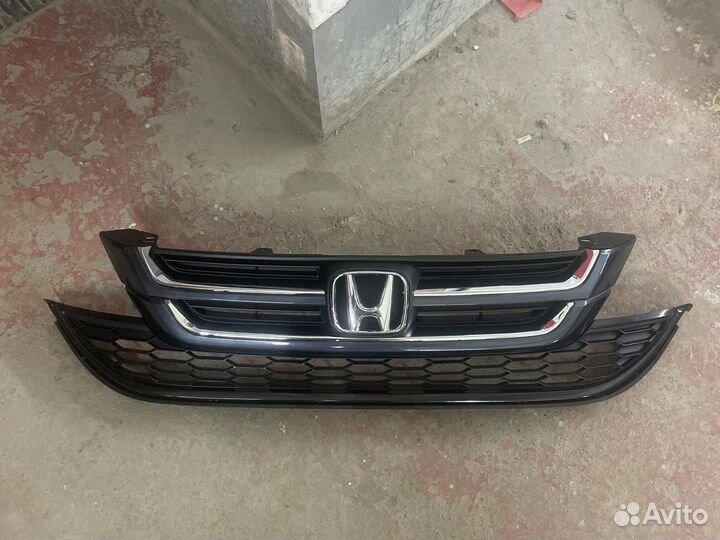 Решетка радиатора хонда срв 3