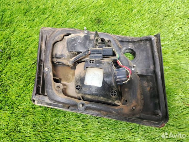 Стоп-вставка правая Toyota Carina E AT190L 4AFE