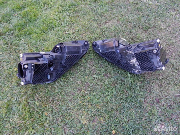 Фара правая Volkswagen Tiguan 1 поколение рестайли