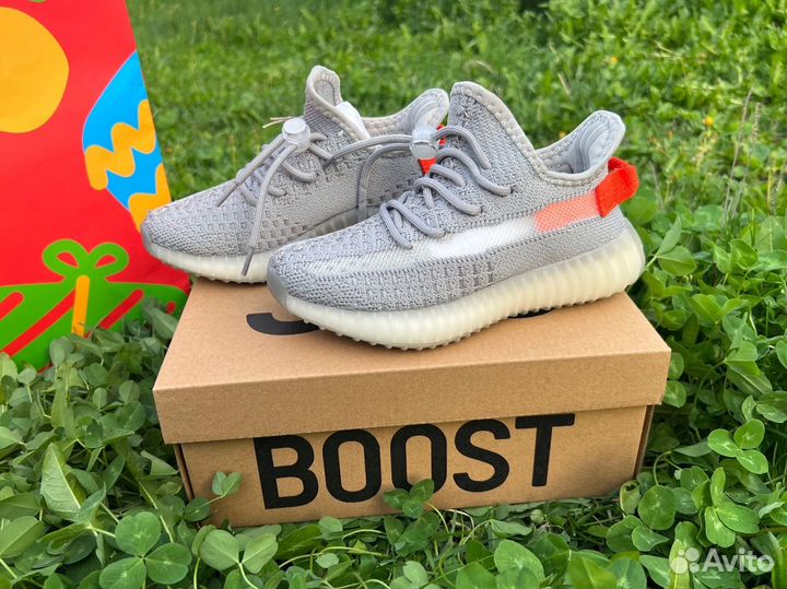 Кроссовки adidas yeezy boost 350 v2 детские