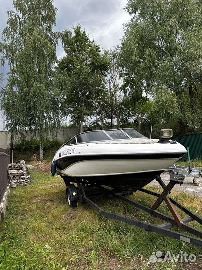 Катер Rinker Captiva 212