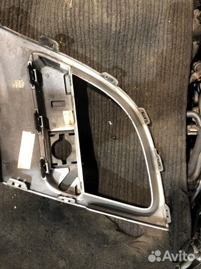 Megane 3 решетка фары противотуманной