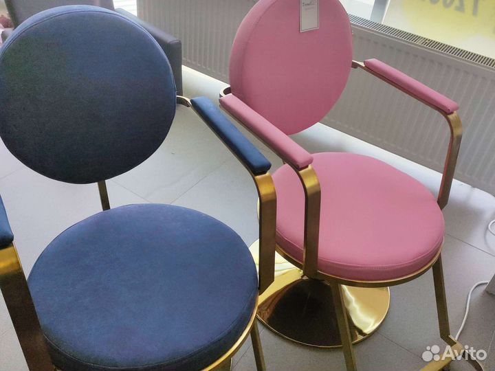 Парикмахерское кресло