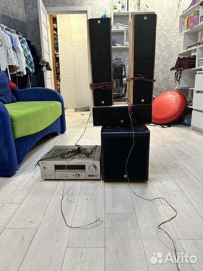 Сабвуфер и колонки sven