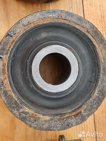 Рычаги задние продольные Nissan Teana/Murano