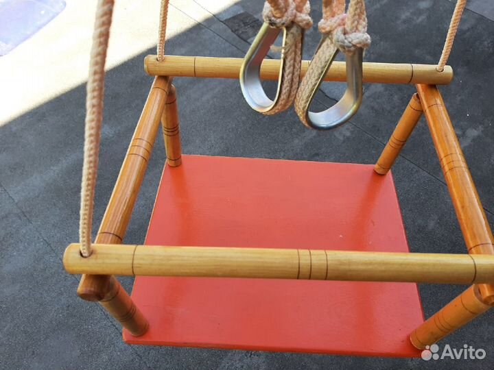 Продам детские подвесные качели из дерева