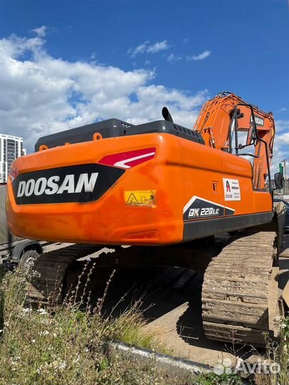 Гусеничный экскаватор DOOSAN DX220LC-7M, 2023