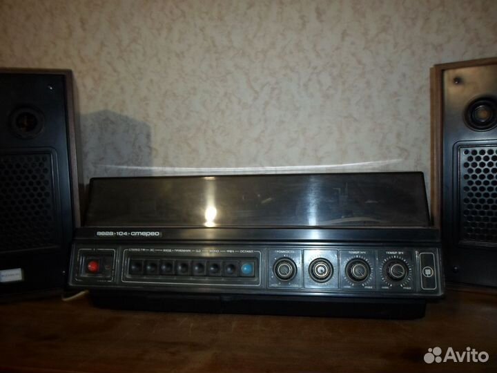 Стационарные телефоны,колонки,калькулятор