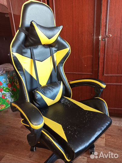 Компьютерное кресло игровое