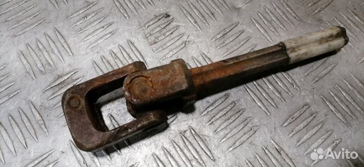 Кардан рулевой нижний Skoda Fabia 2007 2015