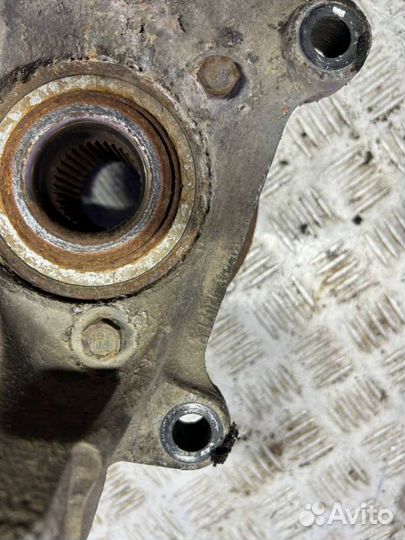 Ступица передняя правая Chevrolet Equinox 1 2005