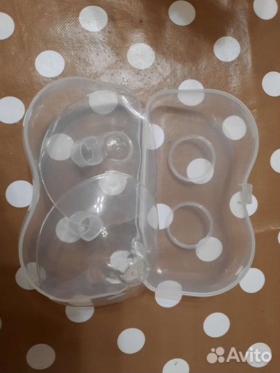 Накладки на грудь