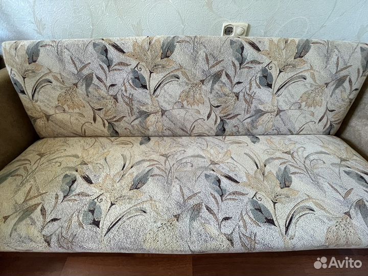 Диван книжка бу