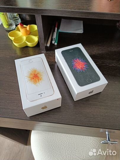 iPhone SE, 32 ГБ