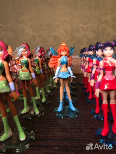 Фигурки Winx Club 2007 года киндер