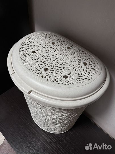 Корзина для белья бежевая