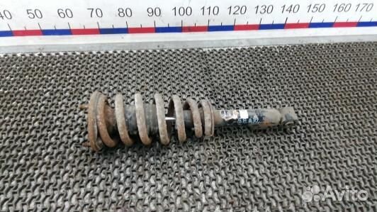 Стойка передняя правая mitsubishi L200 K4T (EEA32N