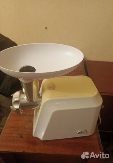 Мясорубка электрическая