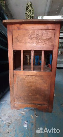 Тумбочка 68 год дерево