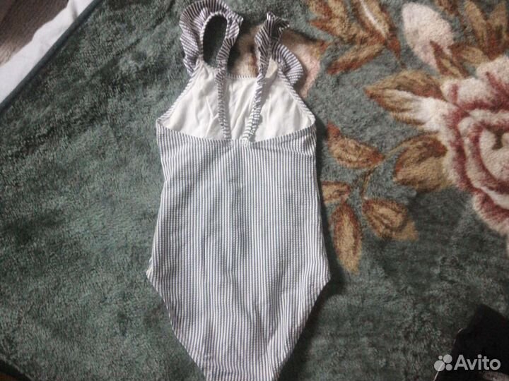 Купальник слитный для девочки, шорты