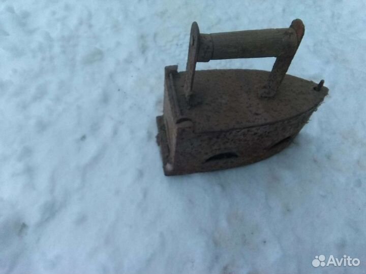 Утюг старый