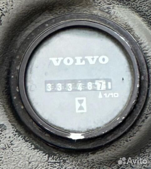Гусеничный экскаватор Volvo EC700C, 2014