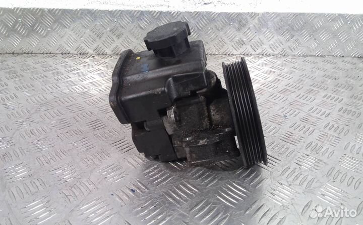 Насос гидроусилителя руля Mercedes-Benz E-Класс