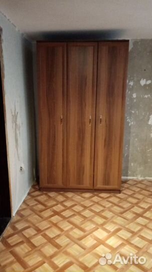 Шкаф 3 х створчатый бу