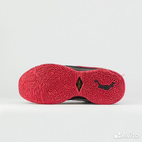 Кроссовки Nike LeBron 20 Bredартикул 22654