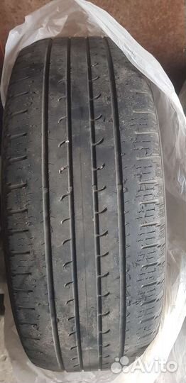 Goodyear EfficientGrip SUV 225/60 R18 105