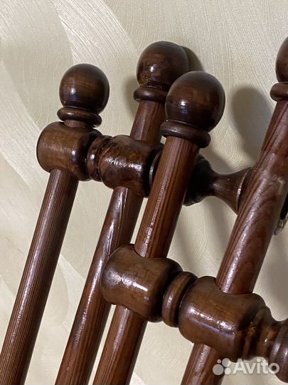 Бесплатно Карниз 3 метра деревянный