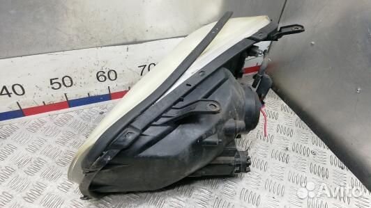 Фара правая toyota RAV 4 ZCA2 (KDN03MU01)