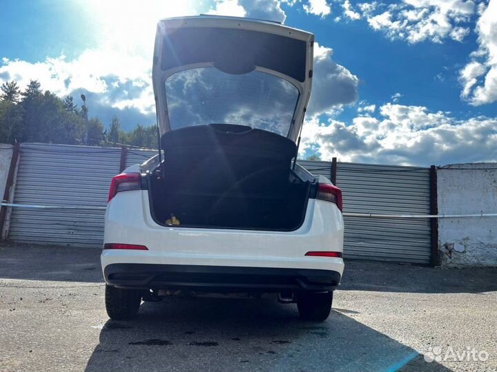 Автомобиль на запчасти Skoda Rapid лифтбек 1.6 MPI