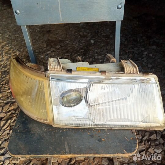 Фара Ваз 2110