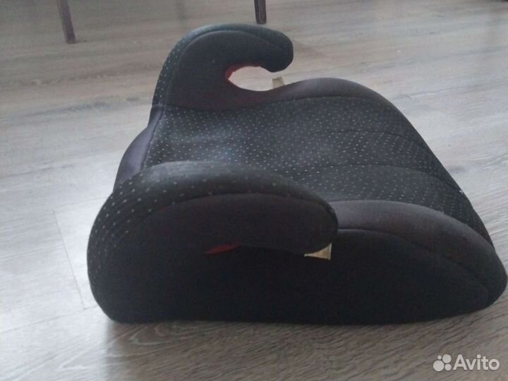 Детская сидушка в машину