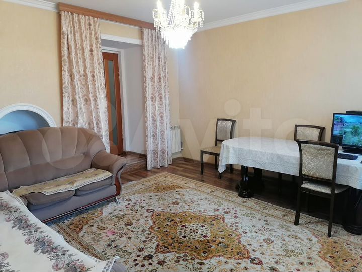 2-к. квартира, 60 м², 1/1 эт.