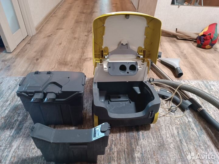 Моющий пылесос zelmer