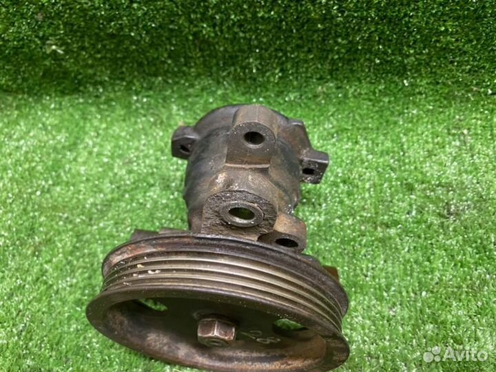 Насос гидроусилителя руля Toyota Carina E 2C 1994