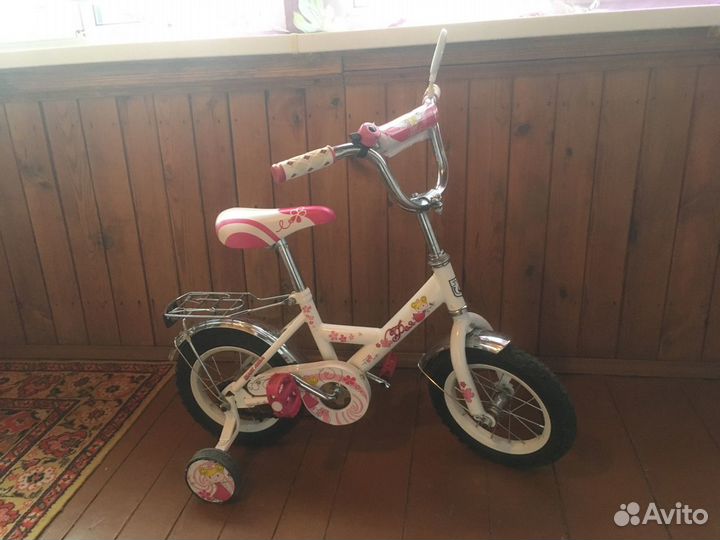 Велосипед детский 4 колесный для девочки