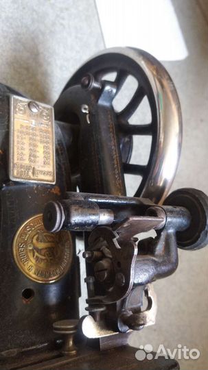 Швейная машинка Наутман Дрезден