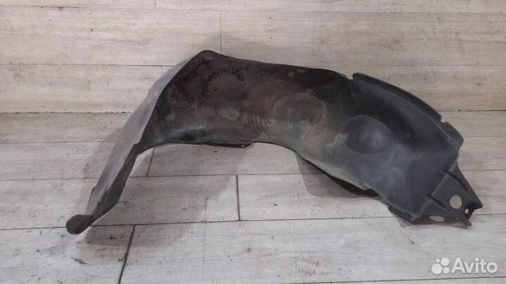 Подкрылок задний левый Mercedes W 210 E Class С