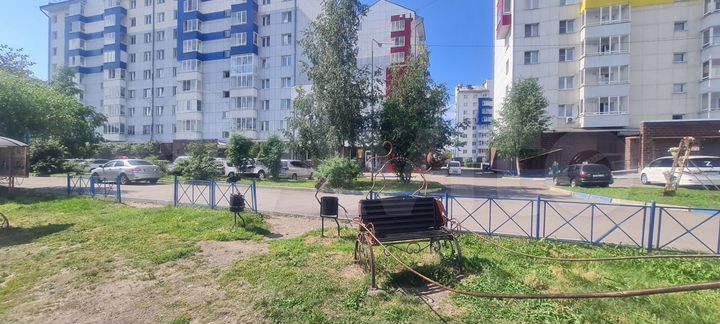 3-к. квартира, 74 м², 3/9 эт.