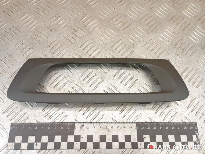 Рамка магнитолы Renault Scenic 3 2010 281260001R