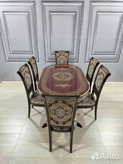 Стол и стулья Новые